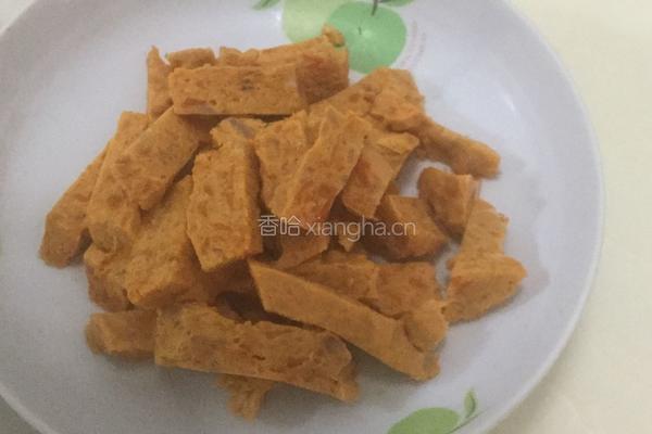 胡萝卜肉皮冻的做法图解2