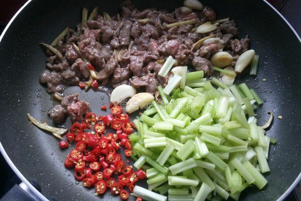小炒牛肉的做法图解7