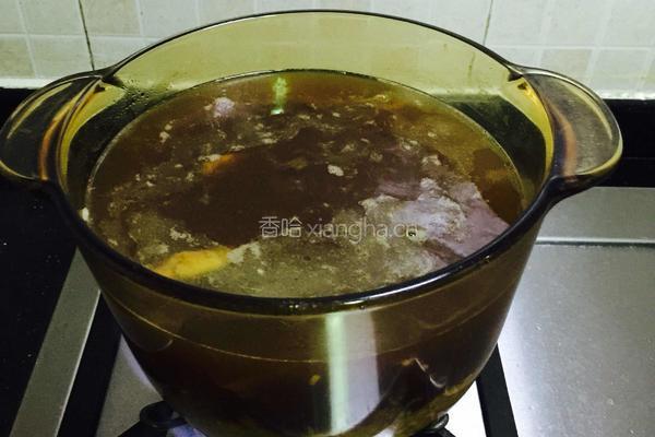 牛肝菌排骨干贝海虾粥的做法图解6