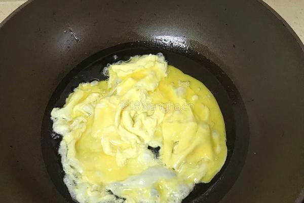 鸡蛋炒佛手瓜的做法图解4
