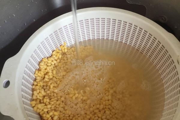 蔓越莓绿豆糕的做法图解2