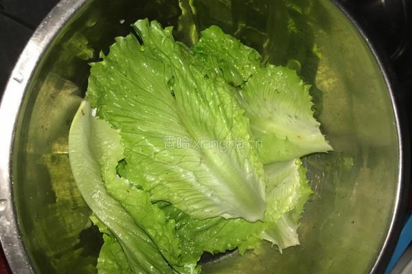 蘑菇蔬菜肉丸子汤的做法图解2