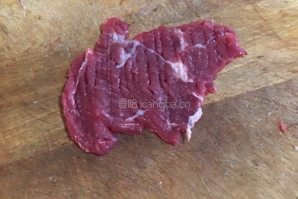 香酥牛排的做法图解1