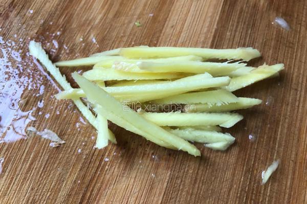 西芹炒肉/芹菜炒肉的做法图解4