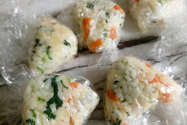 三角蔬菜土豆饭团的做法图解6