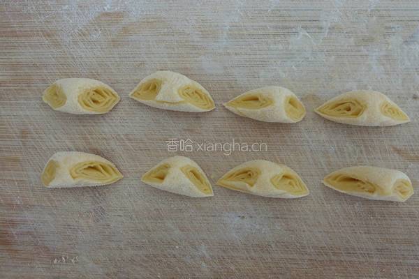 南瓜花样馒头的做法图解16