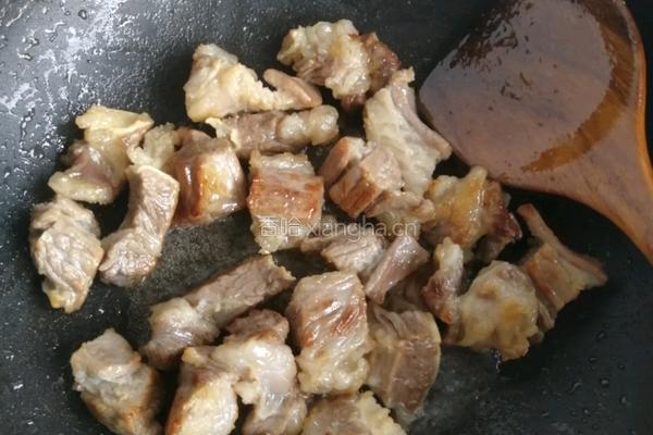 牛肉炖土豆的做法图解3