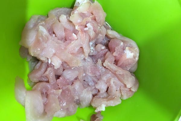 蒜黄肉丝的做法图解2