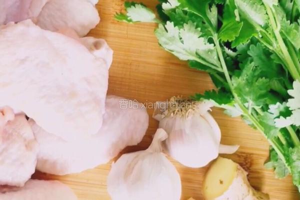 蒜香孜然鸡翅的做法图解1