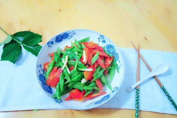 四季豆炒胡萝卜的做法图解5