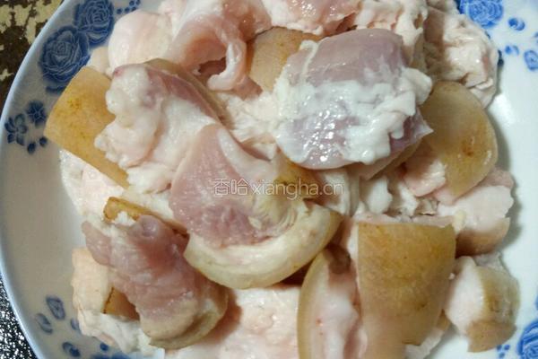 冬瓜胡萝卜肉汤的做法图解4