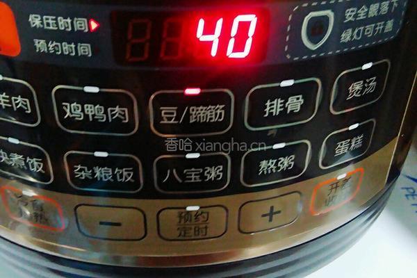 猪蹄花生焖藕的做法图解10