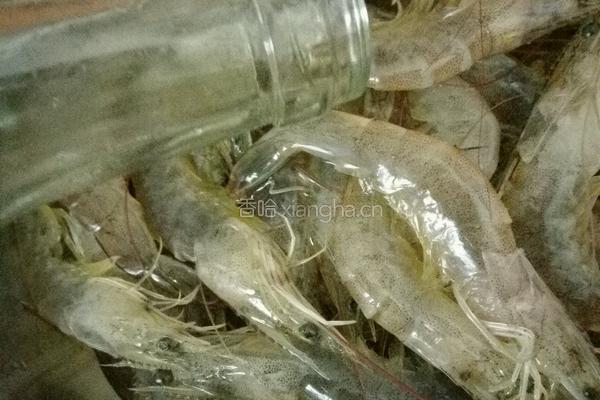 咖喱虾的做法图解1
