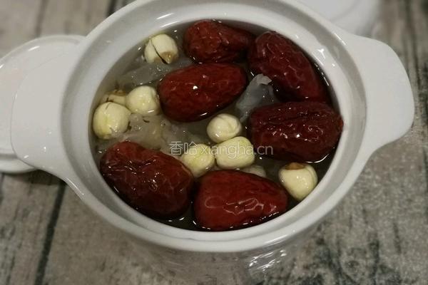 电压锅炖白木耳的做法图解2
