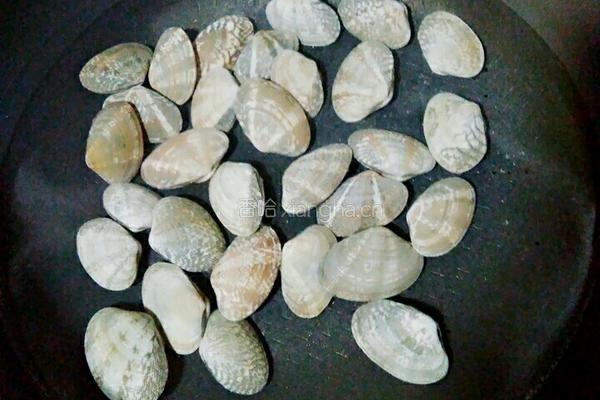 花甲西兰花蒸蛋的做法图解2