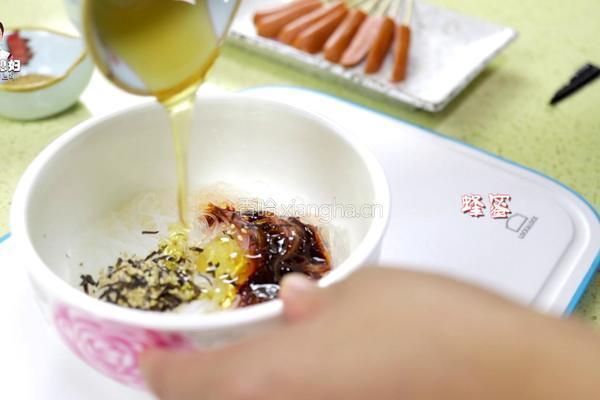 火鸡粉丝香肠串的做法图解10