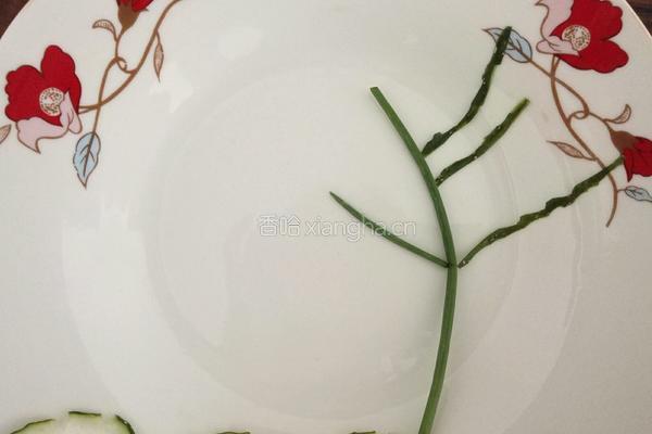 黄瓜花样拼盘的做法图解9
