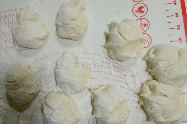芝麻叶肉包的做法图解3