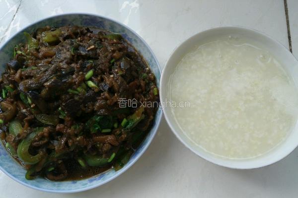 茄条菜椒条炒肉的做法图解5