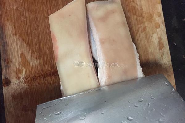 南乳汁红烧肉的做法图解4