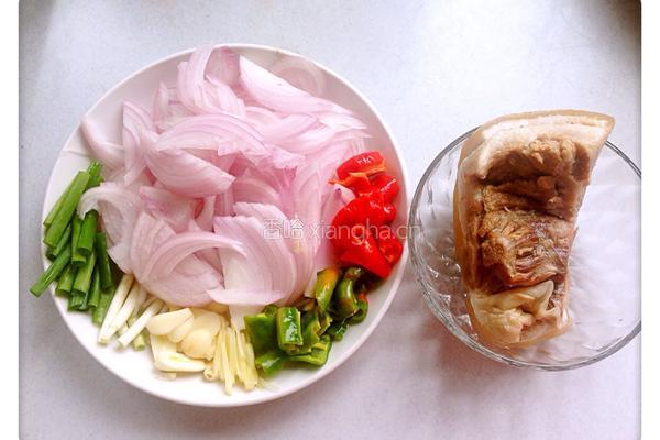 回锅肉的做法图解1