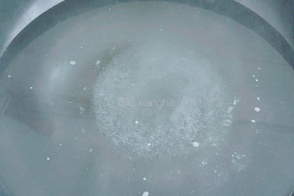 胡萝卜豆芽炒面的做法图解3