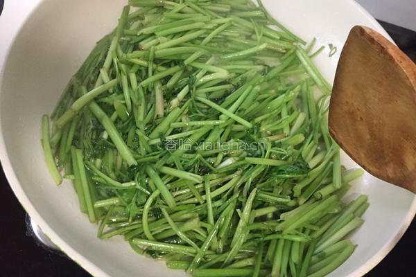 素炒水芹菜的做法图解8