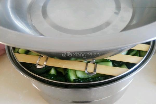 黄瓜咸菜的做法图解3