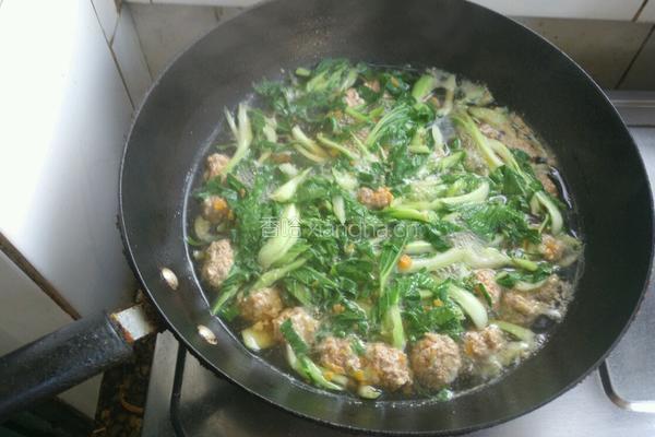 油菜丝汆丸子的做法图解4
