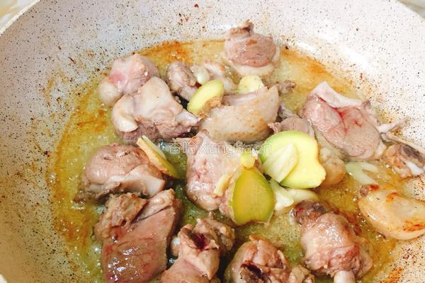鸭肉烧茭白的做法图解4