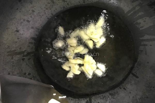 蘑菇炒青菜的做法图解3