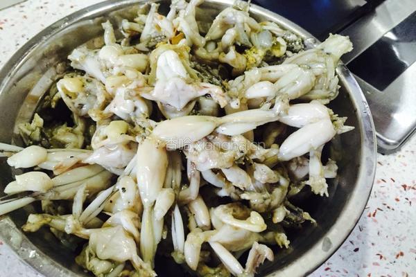川味田鸡（青蛙）的做法图解3