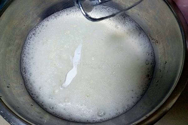 椰香抹茶花纹蛋糕的做法图解3