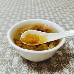 金耳银耳雪莲子桃胶羹的做法[图]