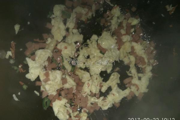 青椒蛋炒饭的做法图解8