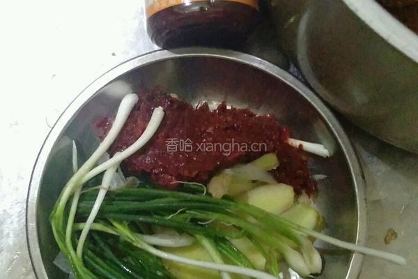 秘制狮子头的做法图解8