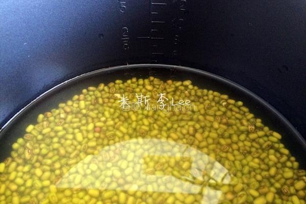 自制绿豆沙馅的做法图解2