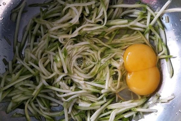 西葫芦蛋饼的做法图解3