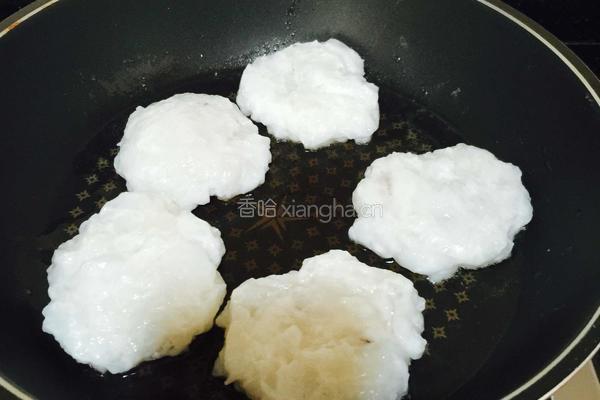 香煎墨鱼饼的做法图解13