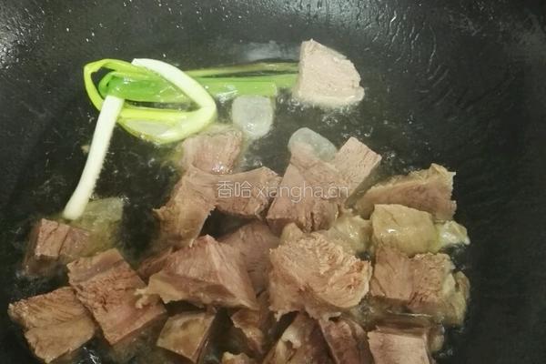 土豆茄汁烩牛肉的做法图解7