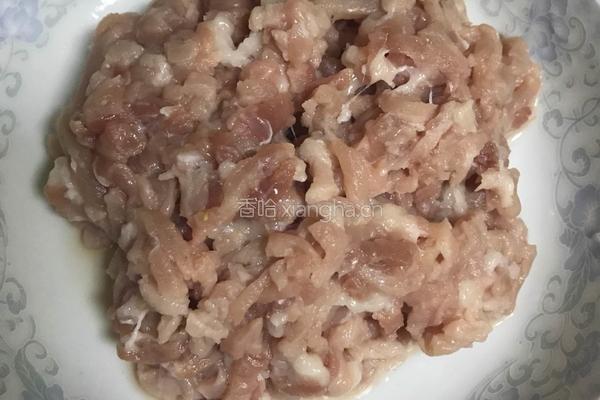 肉丝面条的做法图解2