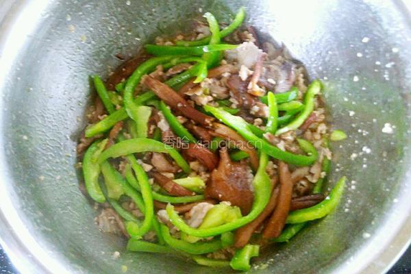 榛蘑炒尖椒肉末的做法图解10