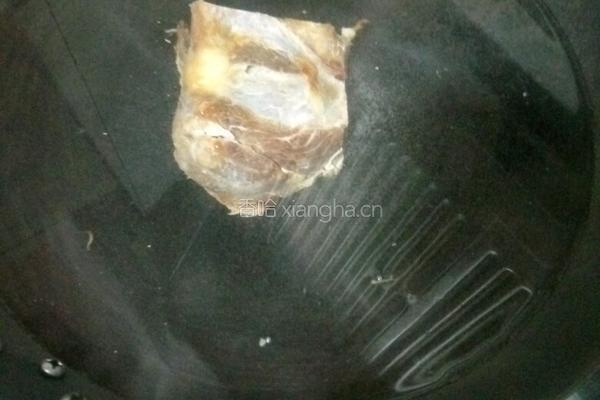 土豆片炒腊肉的做法图解2