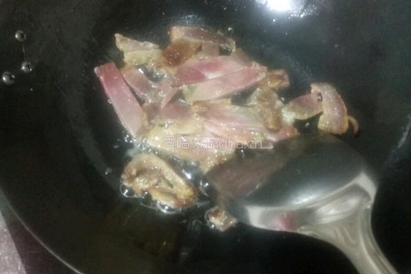 土豆片炒腊肉的做法图解6