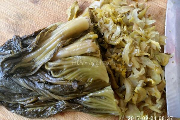 清炒泡菜的做法图解2