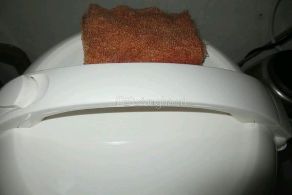 电饭煲蛋糕的做法图解11