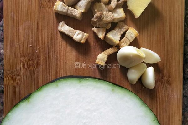 油渣烧冬瓜的做法图解1