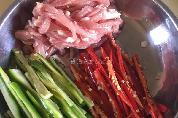肉丝茄子的做法图解1