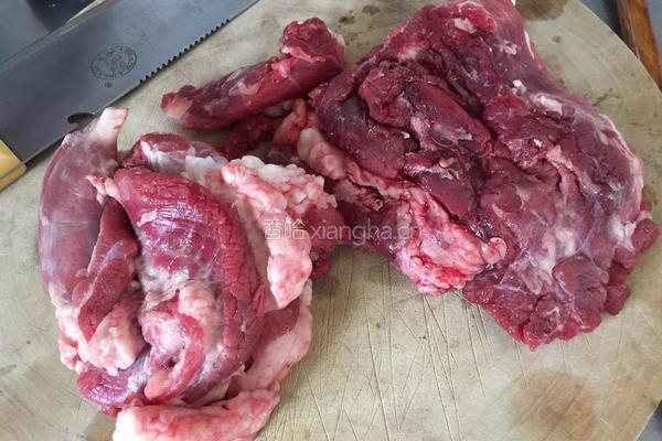 红焖羊肉的做法图解1