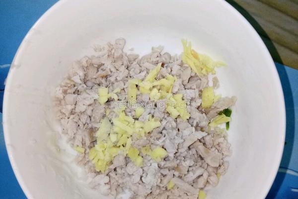 芥菜瘦肉粥的做法图解2